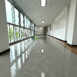 도청·공공기관 청소 작업중입니다.